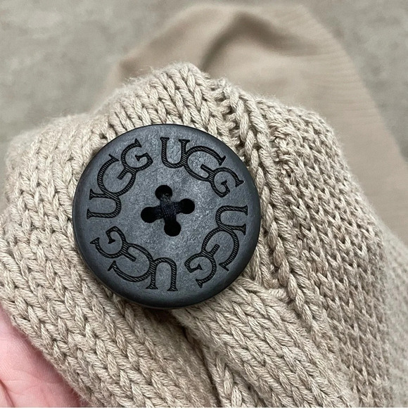 NWT UGG Anjeline Knit Cape Cable Sweater XS/S - Picture 4 of 13